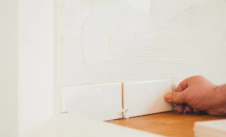 DIY or Hire a Pro? How to Decide for Your Next Project